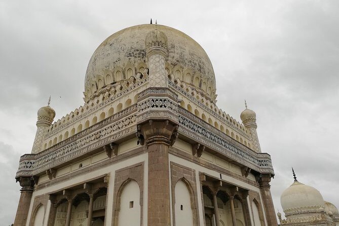 Half day Hyderabad tour to Golkonda fort & Qutub Shahi tombs in private car - Exploring Hyderabad’s Heritage in Style and Comfort