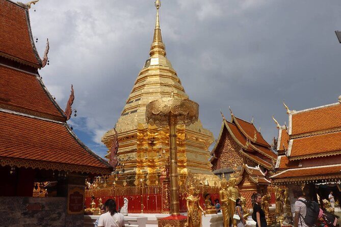 Half Day Morning Wat Pha Lat & Wat Phra That Doi Suthep Tour - Who Will Love This Tour?