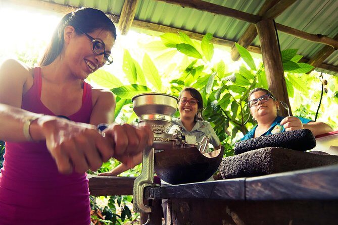 Half Day Nature Safari Float Tour and Chocolate Tour from La Fortuna-Arenal - Key Points