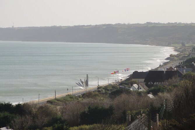 Half Day Omaha Beach & Pointe du Hoc DDay Tour from Bayeux - Who Should Book This Tour?