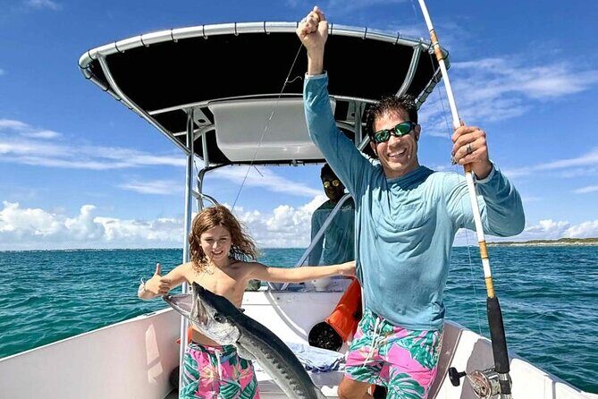 Half Day Pigs Turtles Reef and Ship Wreck Snorkeling - A Practical and Authentic Bahamas Adventure: Half-Day Pigs, Turtles, Reef, and Shipwreck Snorkeling