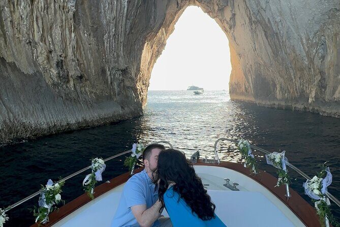 Half-day private boat tour of Capri - The Sum Up