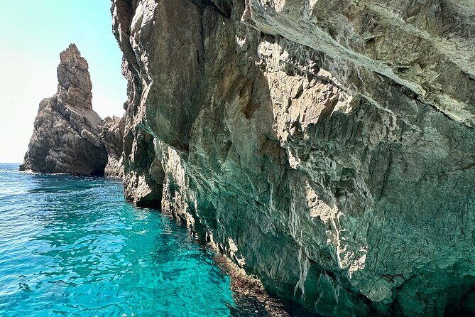 Half-day private boat tour of Capri - FAQ