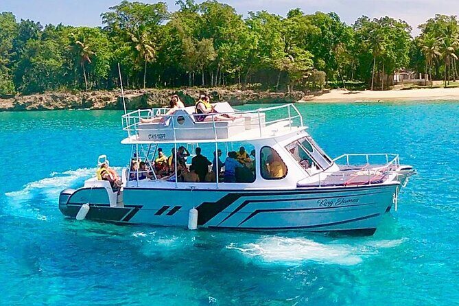 Half-Day Private Catamaran Tour in Puerto Plata - Authentic Experiences and Authentic Guides