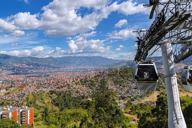 Half Day Private Medellín City Tour with Transportation - An In-Depth Look at the Medellín City Tour