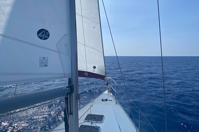 Half day Private Sailing cruise in Santorini island up to 6 pax - An In-Depth Look at the Santorini Private Sailing Experience