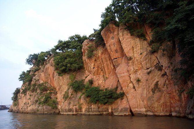 Half-Day Private Tour to Qixia Temple and Swallow Rock in Nanjing - Exploring Qixia Mountain and Its Sacred Sites: A Detailed Journey