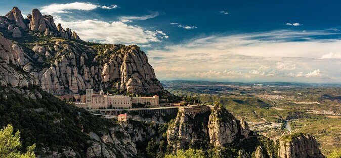 Half Day Private Wine & Oil Tasting Tour near Barcelona with hotel pick up - Key Points