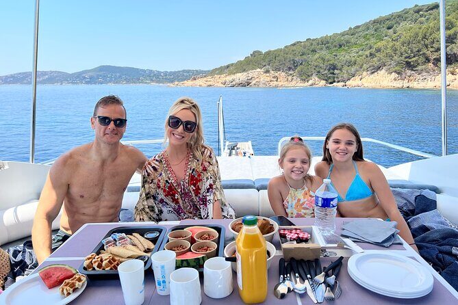 Half Day Private Yacht Charter on our Pershing 40 in Saint Tropez - Frequently Asked Questions