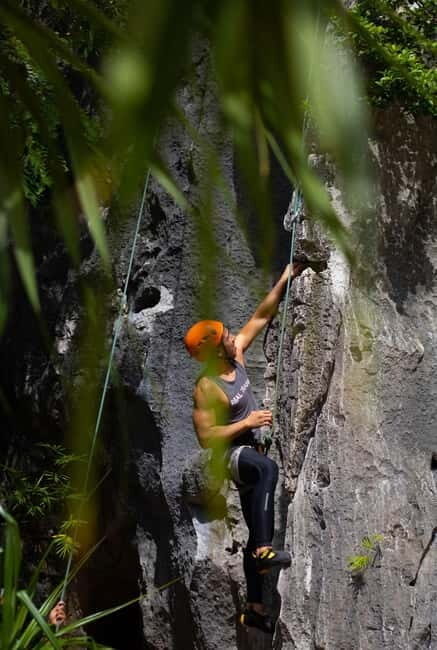 Half Day Rock Climbing in Lan Ha Bay (Moody or Tiger beach) - Discovering the Half Day Rock Climbing Experience in Lan Ha Bay