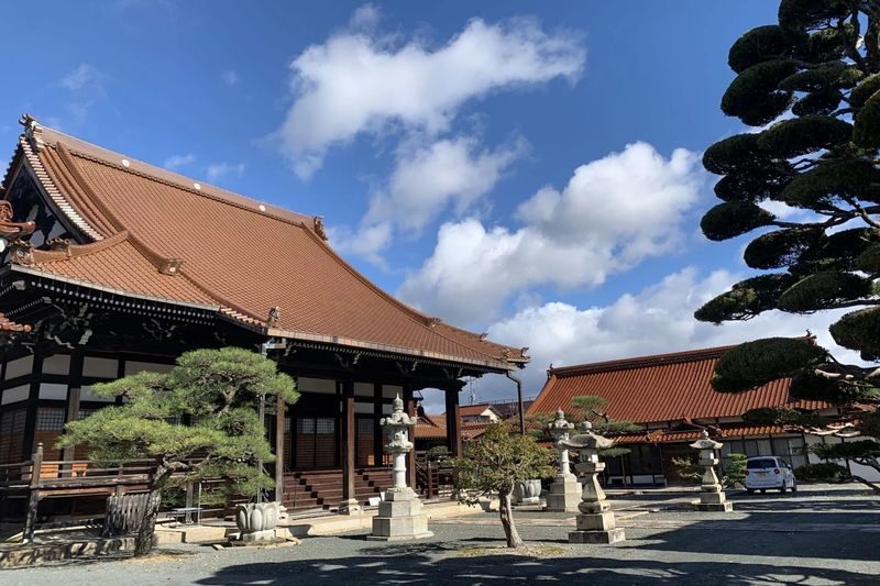 Half-Day Saijo Sake Tasting & Inside Brewery Tour in Hiroshima - Inside a Saijo brewery