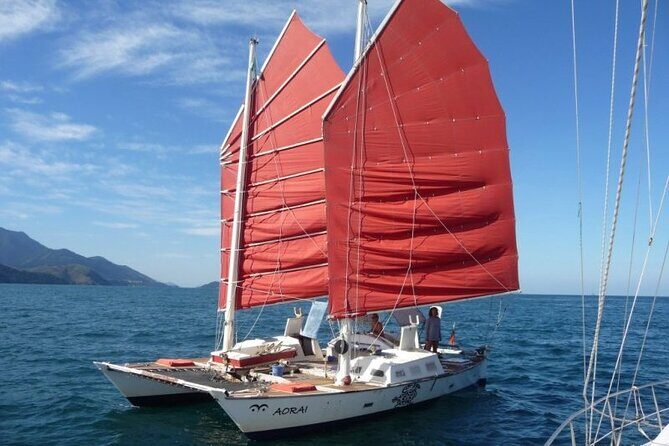 Half-Day Sailing Trip on the Lagoon of Tahiti Comments - An In-Depth Look at the Lagoon Sailing Experience