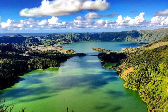 Half Day Sete Cidades Crater Minivan Tour - An In-Depth Look at the Sete Cidades Crater Tour