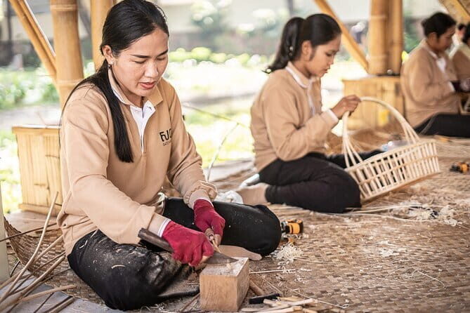 Half-Day Siem Reap Town Shopping Tour Plus local Meal - Who Will Love This Tour?