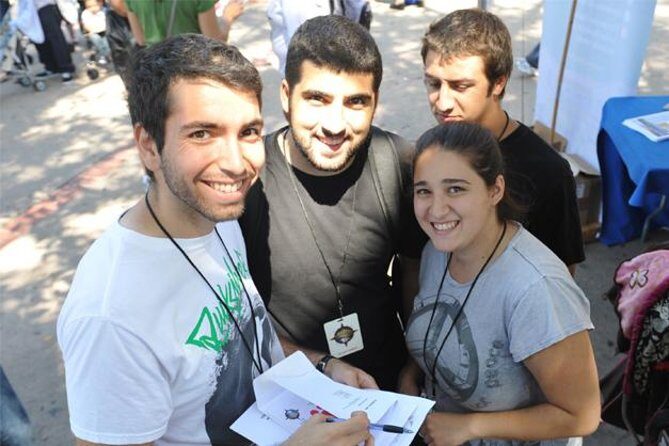 Half Day Small Group Los Angeles Tour and Scavenger Hunt - An In-Depth Look at the LA Scavenger Hunt Experience