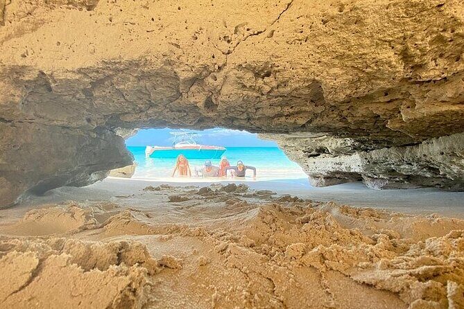 Half Day Snorkeling, Sightseeing & Island Hopping Private Charter - Key Points