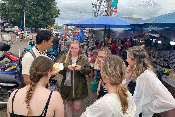 Half day Sticky Waterfall (Bua Thong Waterfall) and local market - Key Points