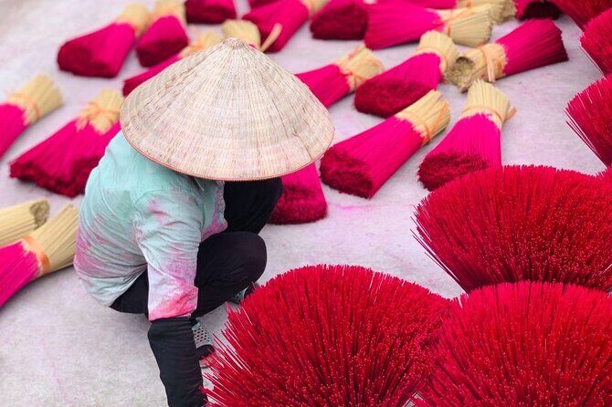 Half day to visit Incense,Conical Hat Village & Train street - Practical Details and Tips