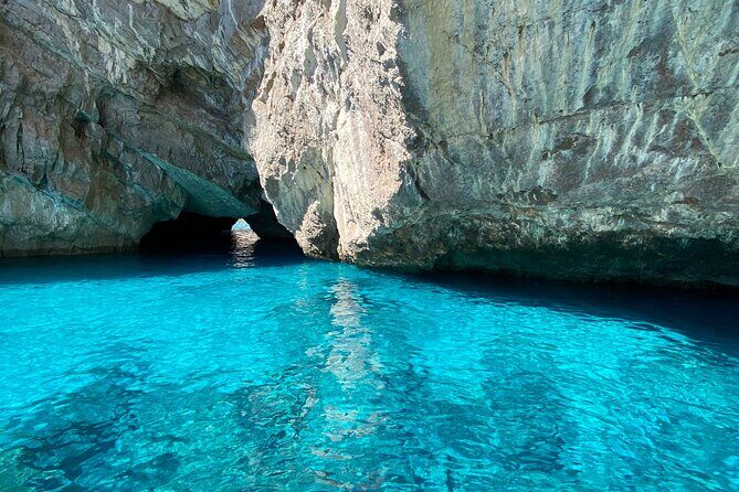 Half day tour of Capri by private boat - In-Depth Experience Review
