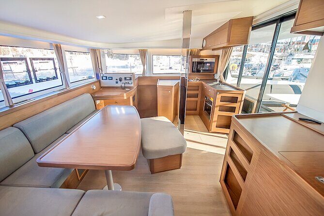 Half Day Tour on a Luxury Catamaran on Madeira Island - Exploring the Madeira Catamaran Tour in Detail
