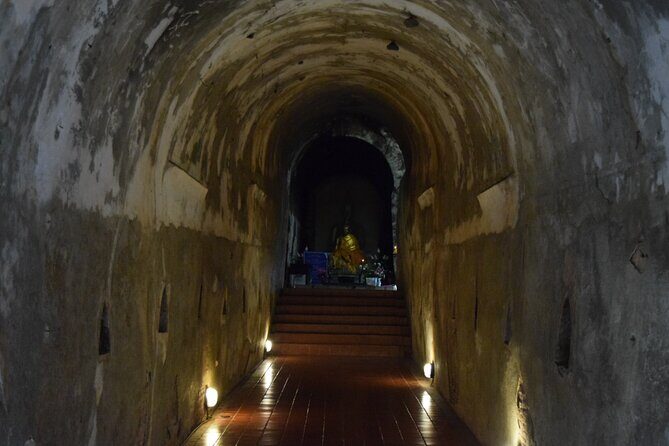 Half Day tour Suan Dok Temple, Umong temple & Doi Suthep Temple - FAQ