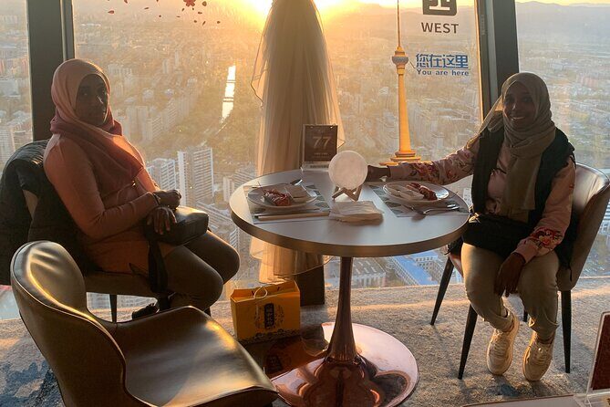 Half Day Tour: Summer Palace, Yuyuantan Park with CCTV Tower Dinning Experience - Exploring Beijing in a Half Day: What You Can Expect