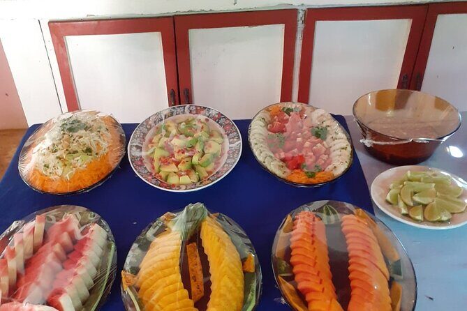 Half day Tour to El Limón Waterfall with Lunch - Key Points