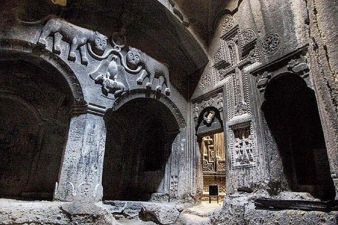 Half day tour to Garni, Geghard, Charents's arch - Key Points