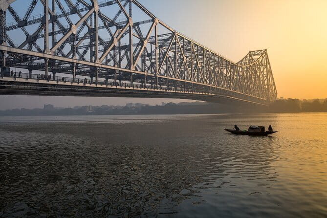 Half Day Tour to the Flower Market and Howrah Bridge in Kolkata - A Balanced Overview: What You Need to Know