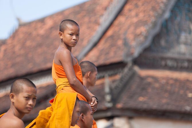 Half Day War Museum Siem Reap Killing Fields and Artisans Angkor - Frequently Asked Questions