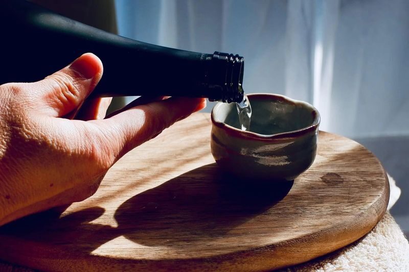 Half-Day Zenkoji Tour with Tea Experience - A sake tasting with a local point of view