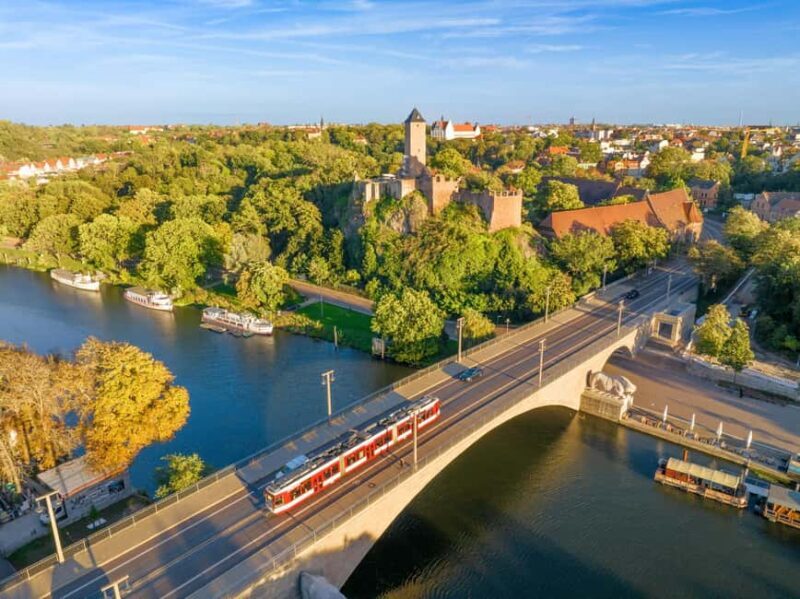 Halle (Saale) : Die Stadtrundfahrt mit dem Bus - In-depth review