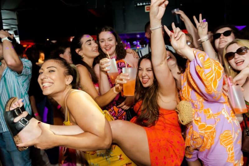 Halloween Haunts: Lisbon Pub Crawl Experience - Key Points