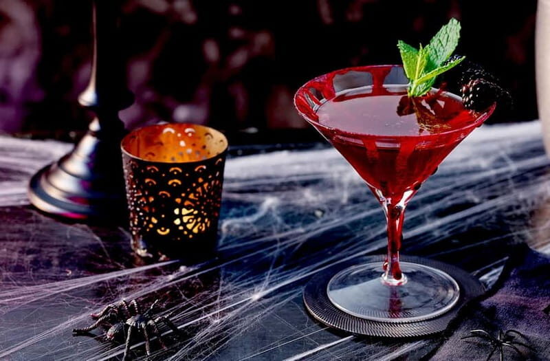 Halloween Lisbon PubCrawl - Who Should Join This Tour?