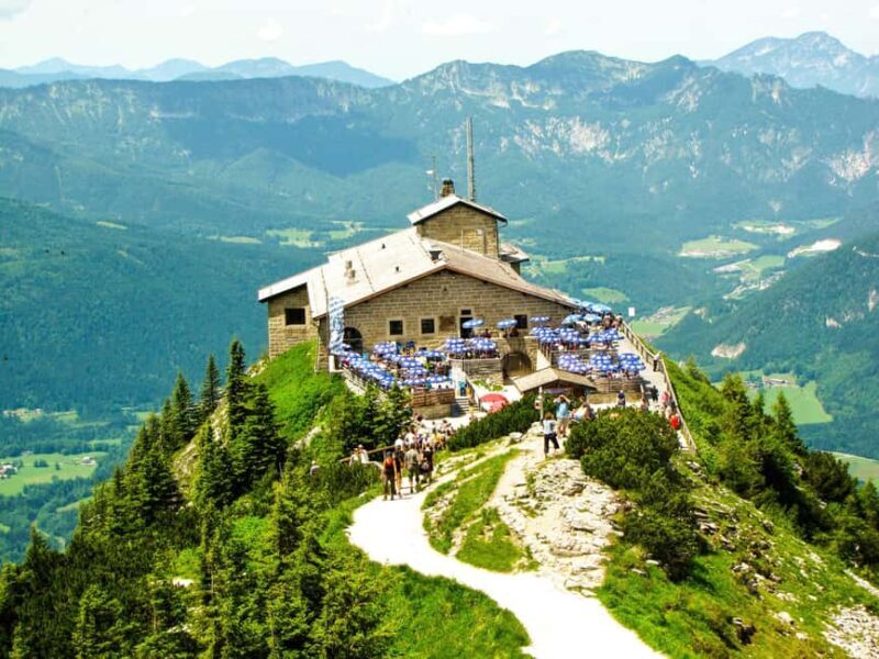 Hallstatt & Eagles Nest Combo Tour from Salzburg + Ticket - FAQ