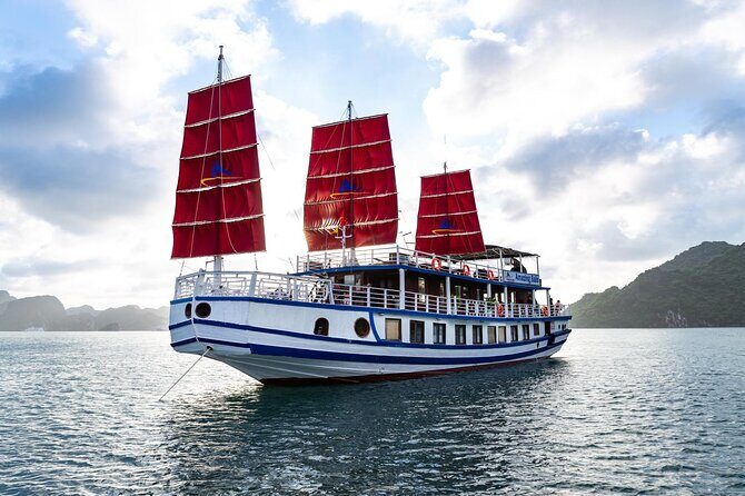 Halong Amazing Sail Luxury 1 Day Small Group Tour 7-Hour Cruising - Exploring Halong Bay: An In-Depth Review