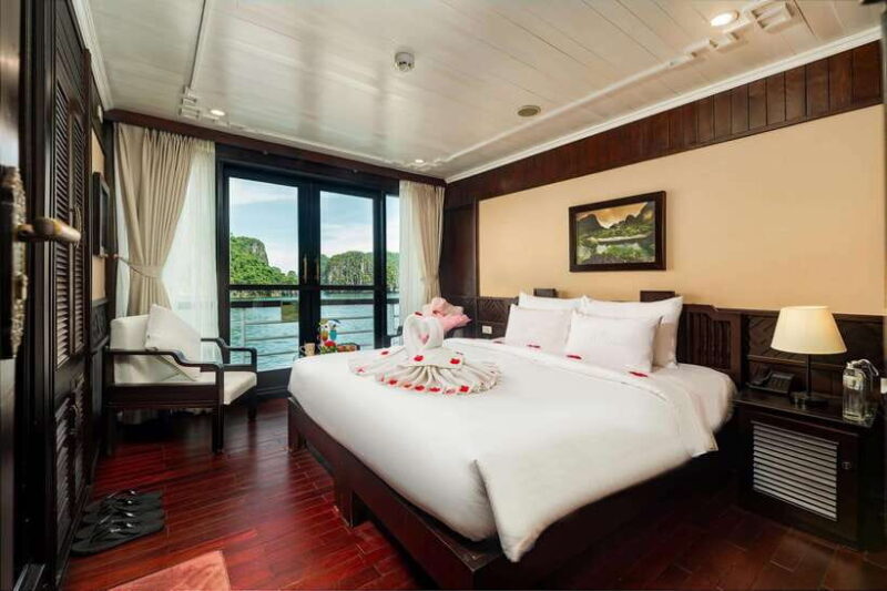 Halong Aquamarine Cruise 5 Star - A Detailed Look at the Halong Aquamarine Cruise 5 Star Experience