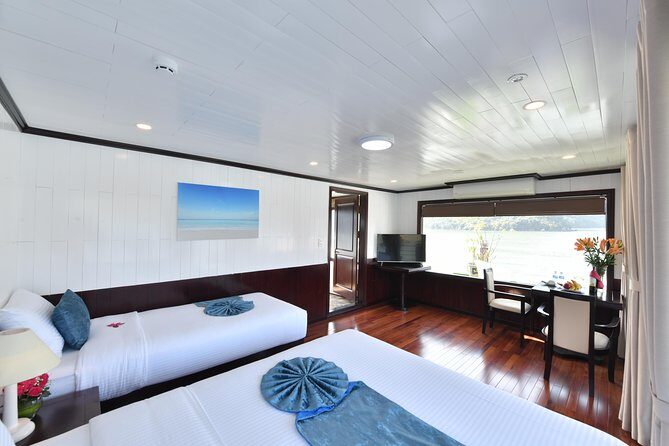 Halong Bay 2 Days 1 Night Included Transfer from Hanoi - An In-Depth Look at Your Halong Bay Journey