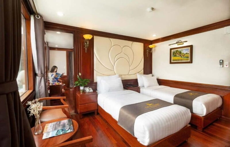 Halong Bay 4 Luxury Cruise & Ninh Binh Tour 3D2N from Hanoi - Summary of the Experience