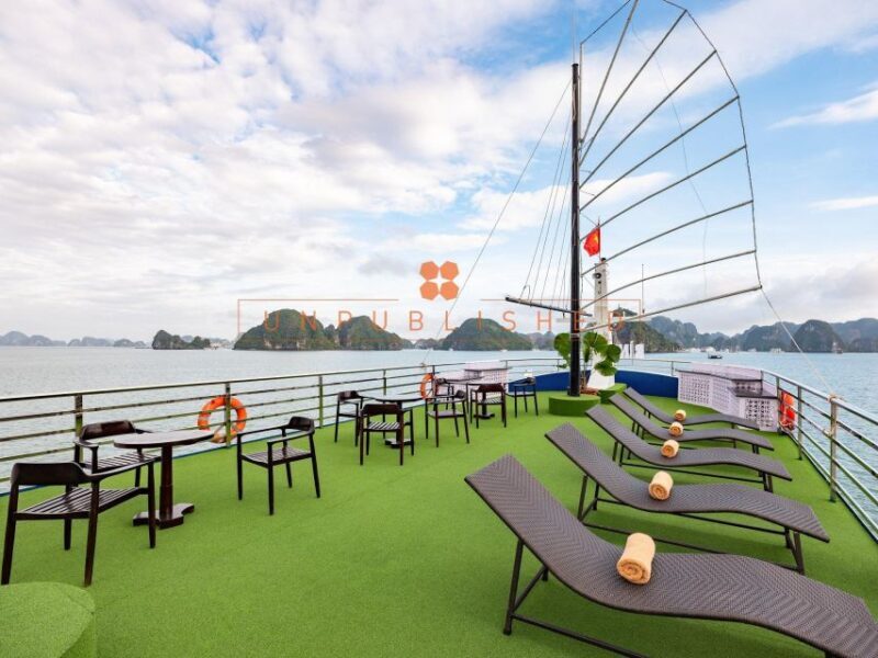 Halong Bay Delights: Deluxe Day Cruise with Kayaking & Lunch - Key Points