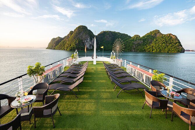 Halong bay Luxur Cruise Day trip: Buffet lunch & Limousine bus - A Detailed Look at the Halong Bay Day Trip