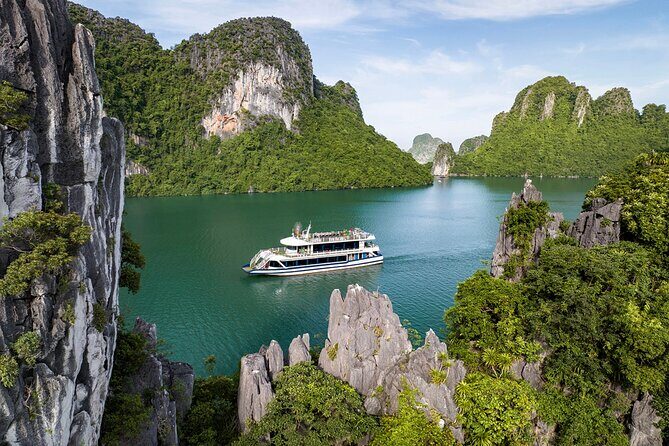 Halong bay Luxur Cruise Day trip: Buffet lunch & Limousine bus - Potential Drawbacks and Considerations