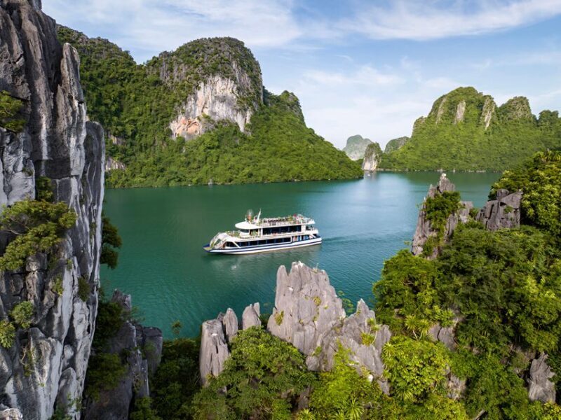 Halong Bay Luxury Cruise with Kayaking & Lunch Buffet - Final Thoughts
