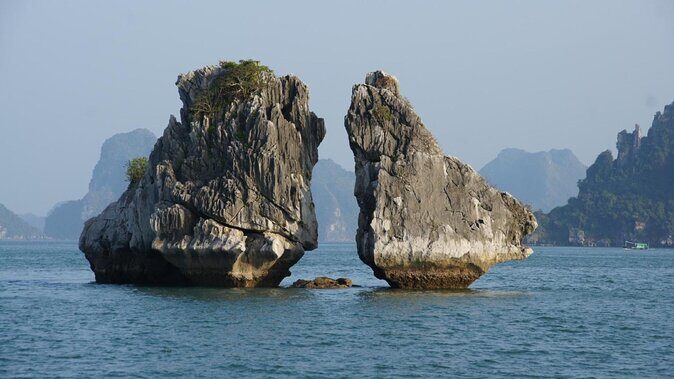 Halong bay one day trip from Hanoi - Key Points