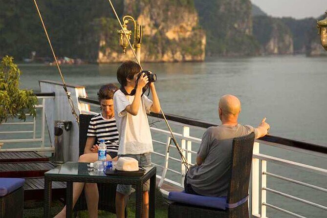 Halong Bay Tours 2 Days 1 Night on 5 Star Cruise (BEST CHOICE) - Who Will Love This Tour?