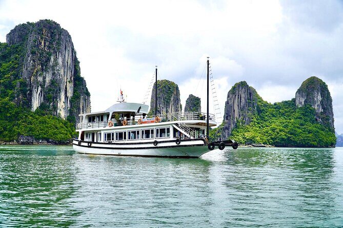 Halong Cruise Day Tour with Lunch, Cave Explore & Titop Island - Key Points