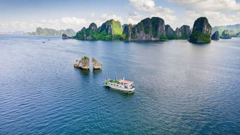 Halong Day Cruise Highlights with Big & Small Group Tours - Why This Tour Works Well