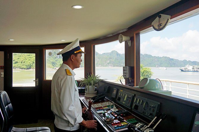 Halong - LanHa Bay with 3.5star La Pinta Cruise 3days/2nights - A Detailed Look at the 3-Day La Pinta Cruise Experience