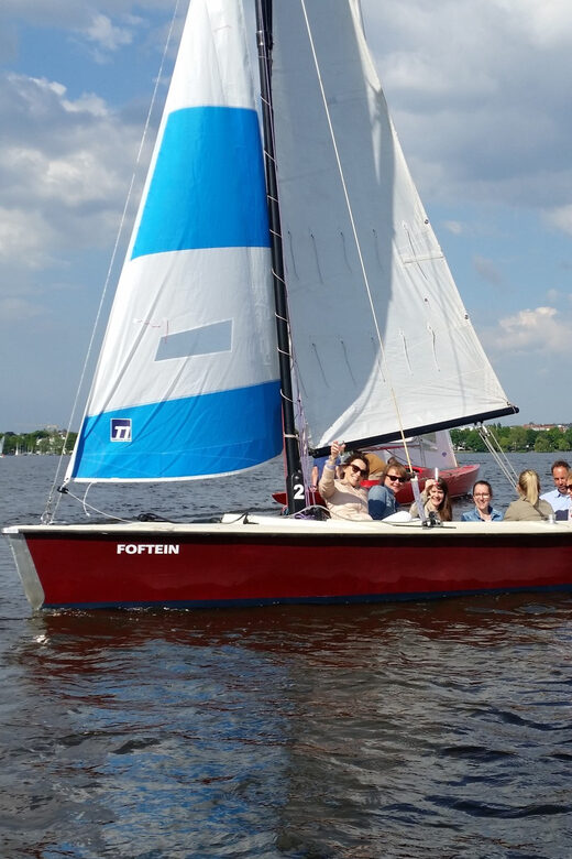 Hamburg: 1.5-Hour Sailing Sightseeing Tour on Aussenalster - FAQ