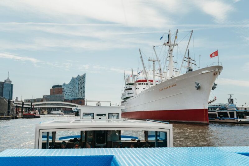 Hamburg: 2-Hour XXL Port of Hamburg Cruise Tour - Authentic Experiences & Genuine Insights
